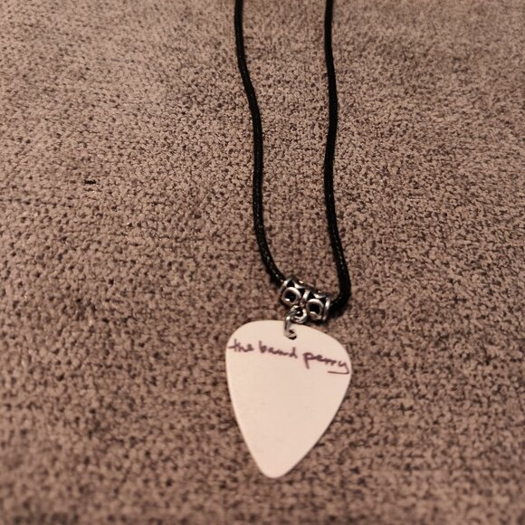 COUNTRY ARTISTS THE BAND PERRY GUITAR PICK NECKLACE - Picture 1 of 1